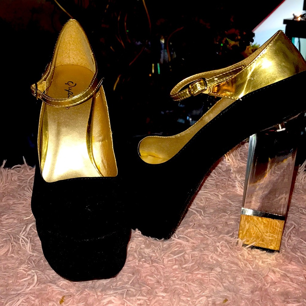 Platform glass heel